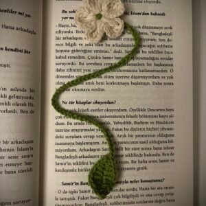 Daisy Vine Bookmark
